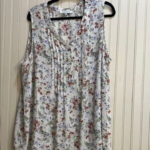 Rose & Olive Cream Floral Pintuck Sleeveless Tunic
